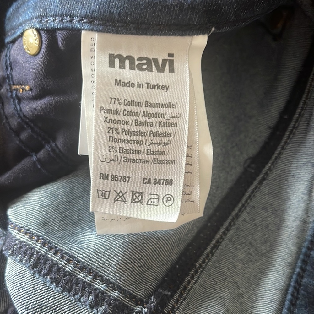 Ladies denims - Picture 4 of 5